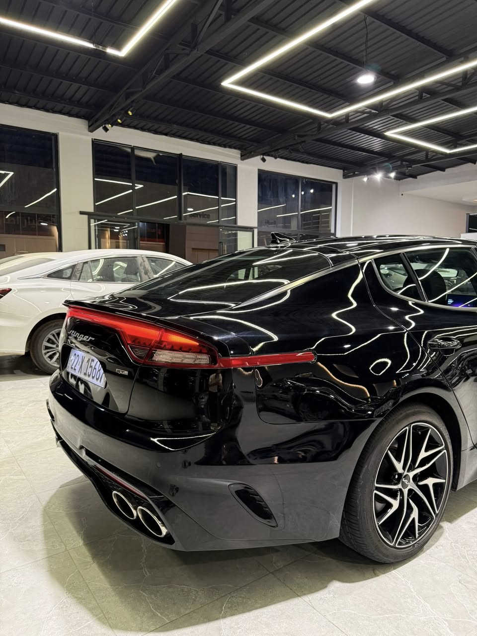 السلام عليكم ستنگر جي تي لاين 2023 مكينه 2.5 توربو ماشيه 5الف السياره حادثها جاملغ وبنيد موضح بالصور شاصيها سليم بيها تصليح قليل باللغد جاهزه 100بالميه مرقمه اربيل كامله تحويل وكاله مجاني سعرها 188 بيها مجال قليل 
 ***********
