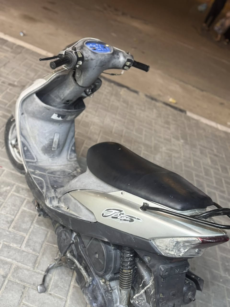 دراجه ماكس قجمه مكفوله برغي ما مفتوح بيه شرط الفحص كلشي شغال بيه سلف هندر اشاير كلوب مختمه العنوان البصره حيانيه 
***********

