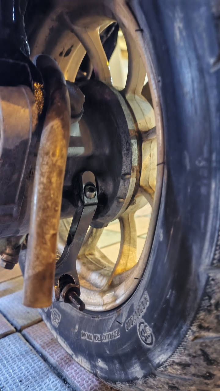 سلام عليكم دراجه ماكس عدله مال لعب حلوه شلعه ومعدل تجي تشوف بعينك بيه تزويد شيال وقطره دهن ودبل اصلي وفراك بريك ودواسات كاعيه وياله مشيف سعر 425وبيه مجال بصيط رقمي *********** لموشراي لا يتعبني☺️
