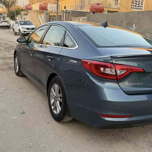 سوناته مديل ١٧ سياره كشرها حلو لا شخوط ولا تكشير ولا جراد مكينه وكير مكفولات تحكم ستيرن جهتين ثلاث وضعيات قياده سبور ويكو وعادي شاشه جبيره بلاديه وكامره دواره غرفتها نضيفه كلش لايت زنون وكشفات زنون  تبريد ثلج تايرات وباتري جدد سياره مسويلها نانو سيراميك اصلي حداديه جديده صارلي يومين من سويتها 

السعر 122 

***********
