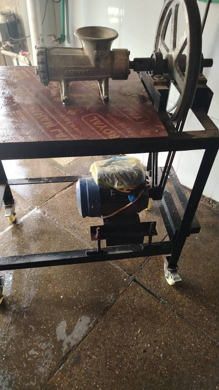 اسلام عليكم مثرامه حجم ٣٢ شغاله ماطور ٢ حصان بغداد مدينه الصدر للاستفسار *********** سعرهه ٢٠٠
