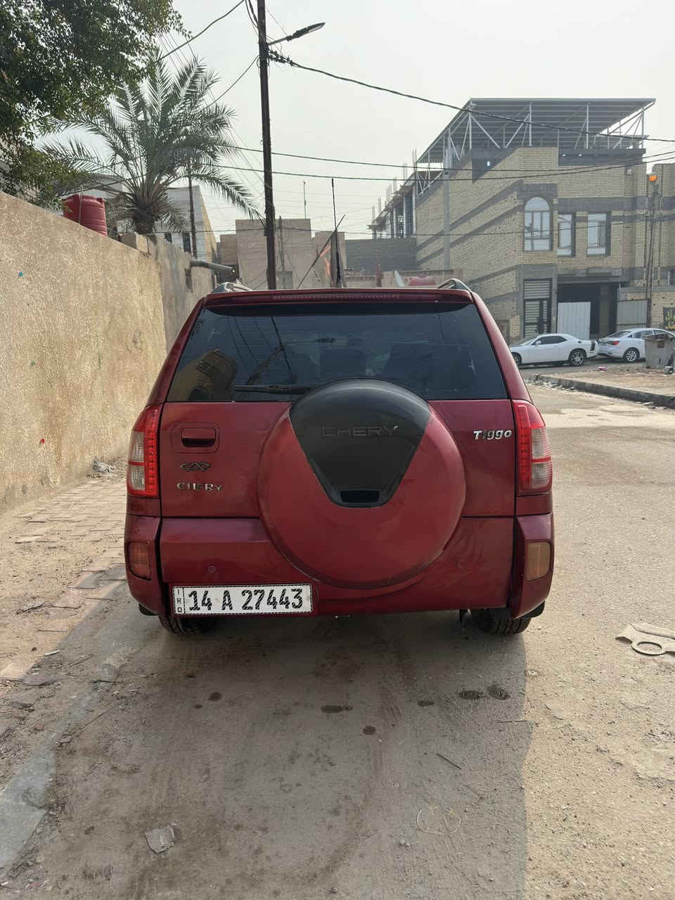سلام عليكم سياره تيكو للبيع سياره حلوه نضيفه مال بيت مامتعوبه الون احمر السياره بسمي تحويل ثاني يوم السنويه ال 30 تنتهي  رقم بصره نكليزي السياره كير محرك 1800تبريد كله شغال شاشه اندر ويد اشاير كلوبات عالي ناصي شغاله حساسات خلفيه بيه نضام لمن تقفل السياره ينرفع الجام من بحده سبير تعليك موجود الكير الكهربائي فتحه سقف شغاله السياره مكانات صبغ قليله ما مصبوغه عام حته الخياسات قليله بيه62  بيه مجال للشراي تعال خاص و تدلل
