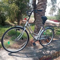 سلام علیکم بايسكل للبيع مديل23 حجم 26 السعر 105 وبي مجال 07809736843