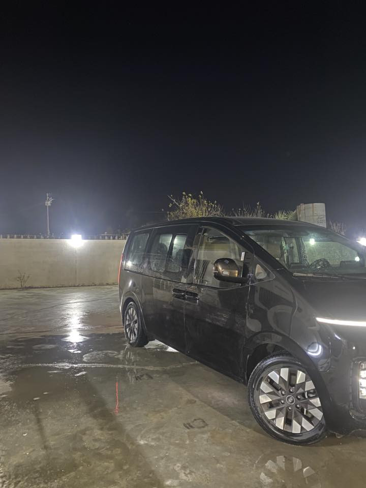 سلام عليكم
ستاريا 

موديل ٢٠٢٣

ماشي٤٩

فول فول 

***********
