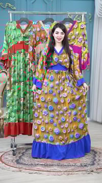 فستان كلوش • كشمير ثري دي • حد ٩٠ كيلو