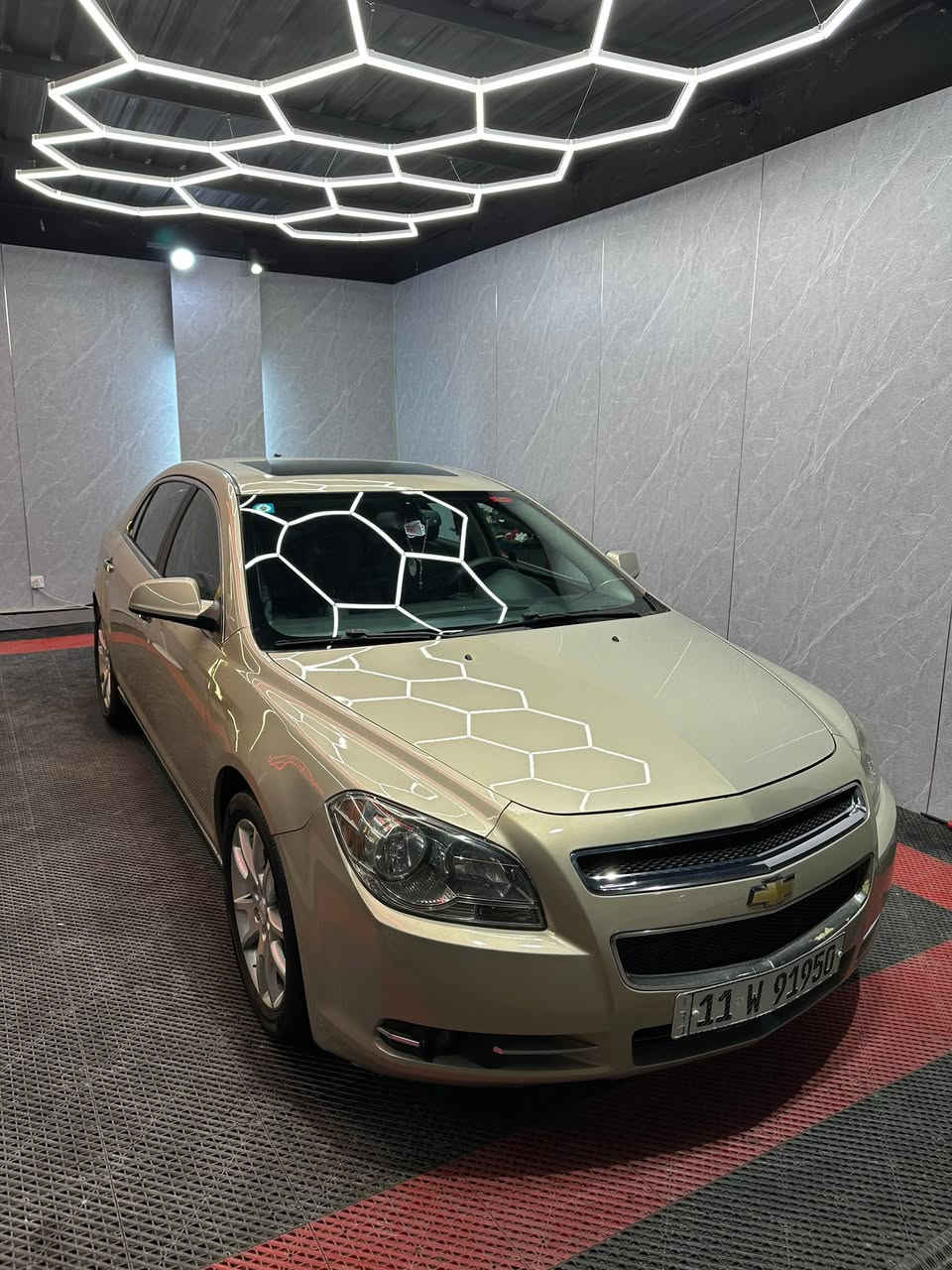 شوفرليه ماليبو 2012 LTZ
وارد امريكي 
محرك 2400 vvti 
كيرAT 
كير محرك كهربائيات شواصي لغود مكفوله 
اعلى مواصفات داخل اسود جلد تحكمات ستيرن تحكمات كشن كهرباء تدفئه تبريد كشنات فتحه تشغيل عن بعد سماعات bos
رقم الهاتف *********** 
بي واتساب
