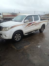 تويوتا هايلكس • ٢٠٠٧ • نظيف