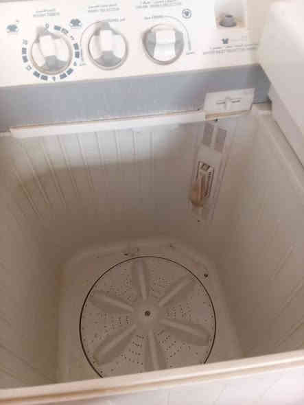 غساله البيع السعر 120نضيفه مابيه شي ***********
