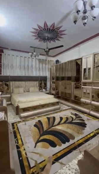 السلام عليكم 
بيت زراعي للبيع مع أثاث كامل مساحة 350 عنوان / بغداد مقابيل التأميم قرب فلكة سلمان 
(بالخدمي مال بانزين خانة بشارع خدمات كلكسي بنفس الشارع كله كبل ) 

البيت صاير ركن عالشارع 
يحتوي البيت على ٢ غرف نوم 
٢ مطبخ (حار وبارد ) 
صالة 
استقبال 
٢ حديقة 
كراج على طول البيت 
الواجهيه ١٤ والنزال ٢٥ 
السعر على الواتساب ***********
