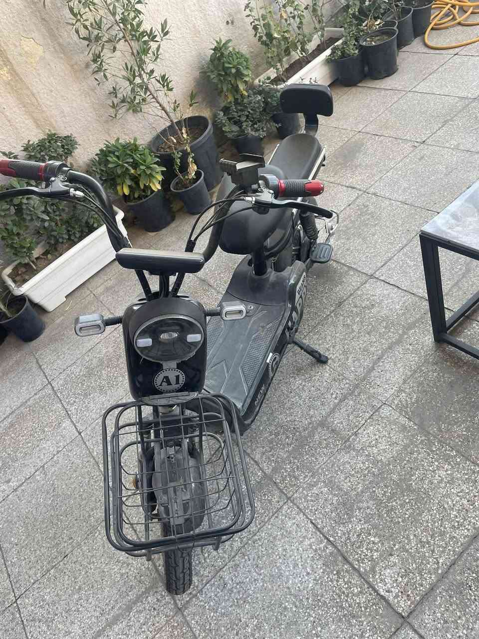 سلام عليكم عندي  شحن للبيع كلش نضيفه  الي يريده يراسلني *********** السعر 250 وبيه مجال
