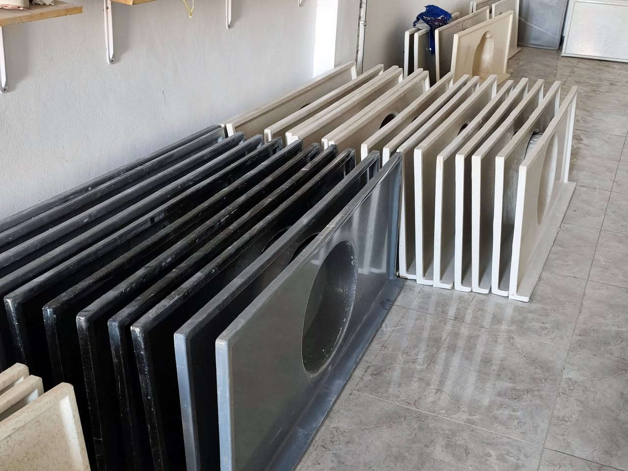 سلام عليكم مرمر صناعي قياسات ستندر. متر و120سم و130سم و150سم و200سم  اسعار مناسبه. جمله مفرد. 
ديالى بعقوبه تقاطع القدس.  للاستفسار اتصل او واتساب. على الرقم ***********.
