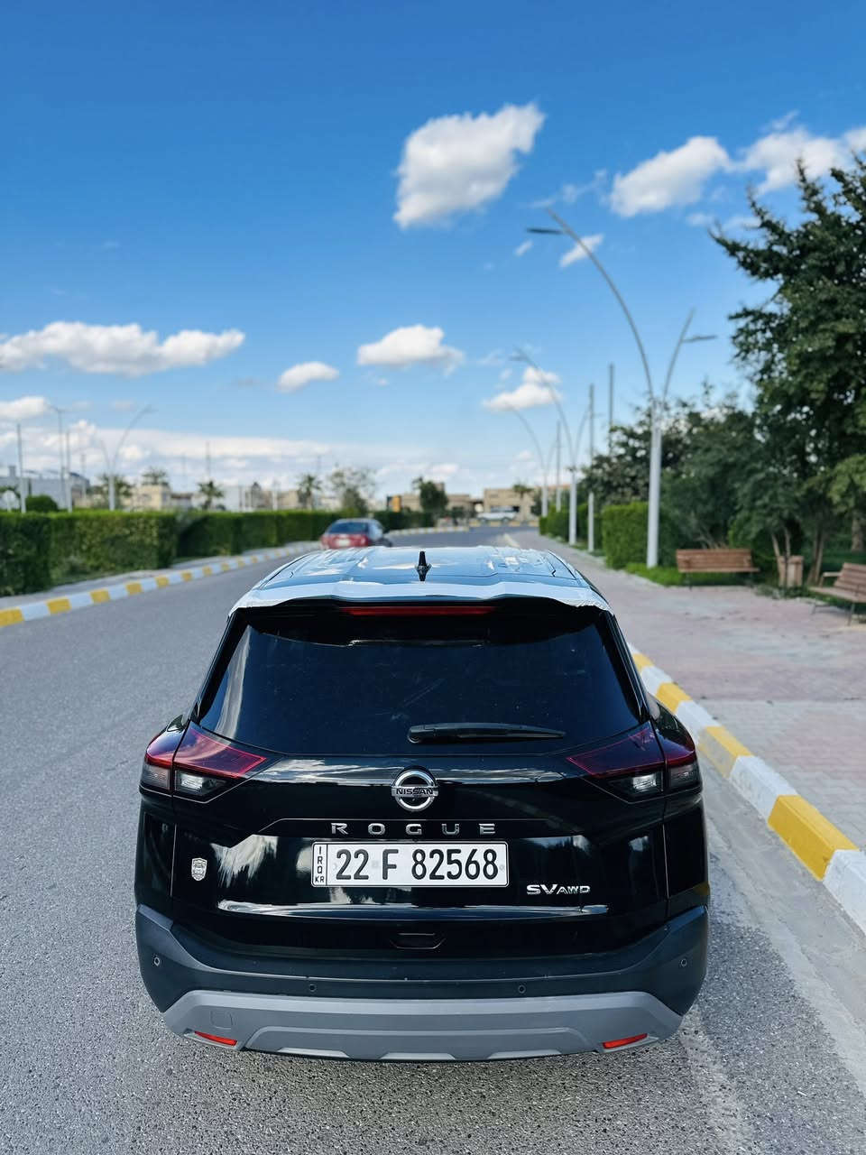 السلام عليكم 
للبيع نیسان روج سبورت ٢٠٢١ SV وارد أمريكي 
2021 𝐍𝐈𝐒𝐒𝐀𝐍 𝐑𝐎𝐆𝐔𝐄. 
اللوان : اسود  
عداد المسافة :99 ml
حجم المحرك : 2.0L ( 4,سلندر )
حادث قطعه وحده (بنيد) 
ملاحظة السيارة : بدون دواخل شرط
المواصفات : SV
رقم اربيل سنوي ورقم دولي  جديد
بصمة ابواب 4 
‏‎بصمة تشغيل 
تشغيل عن بعد : Remote Start
‏‎شاشة كبير
شاشة اعطال
‏‎ كامرة خلفية
رادار امامي (تحديد مسار)
‏‎رادار جانبي (نقاط عمياء)
‏‎رادار خلفي (التحذير من الاصطدام)
‏‎حساسات امامي
‏‎حساسات جانبي 
‏‎حساسات خلفي 
نظام : Eco
نظام : Normal
نظام : Sport
تحكيم ستيرين
ستيرين هيتر
كشن سائق كهربائي 
كشنات الأمامية هيتر
تبريد لمس
تبريد مركزي
ويل كروم 
مكاني تكريت صلاح الدين // السعر 168$ 
رقم الهاتف ***********
