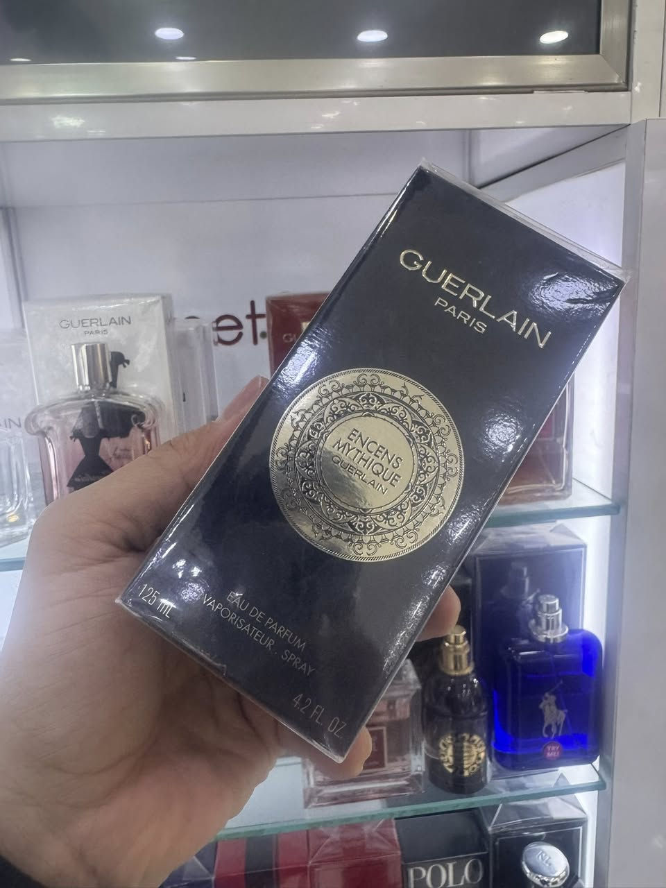 السلام عليكم ..

اصدارات گيرلاين النسخ القديمة متوفره الآن 
سعر القطعه 200,000 دينار

***********
