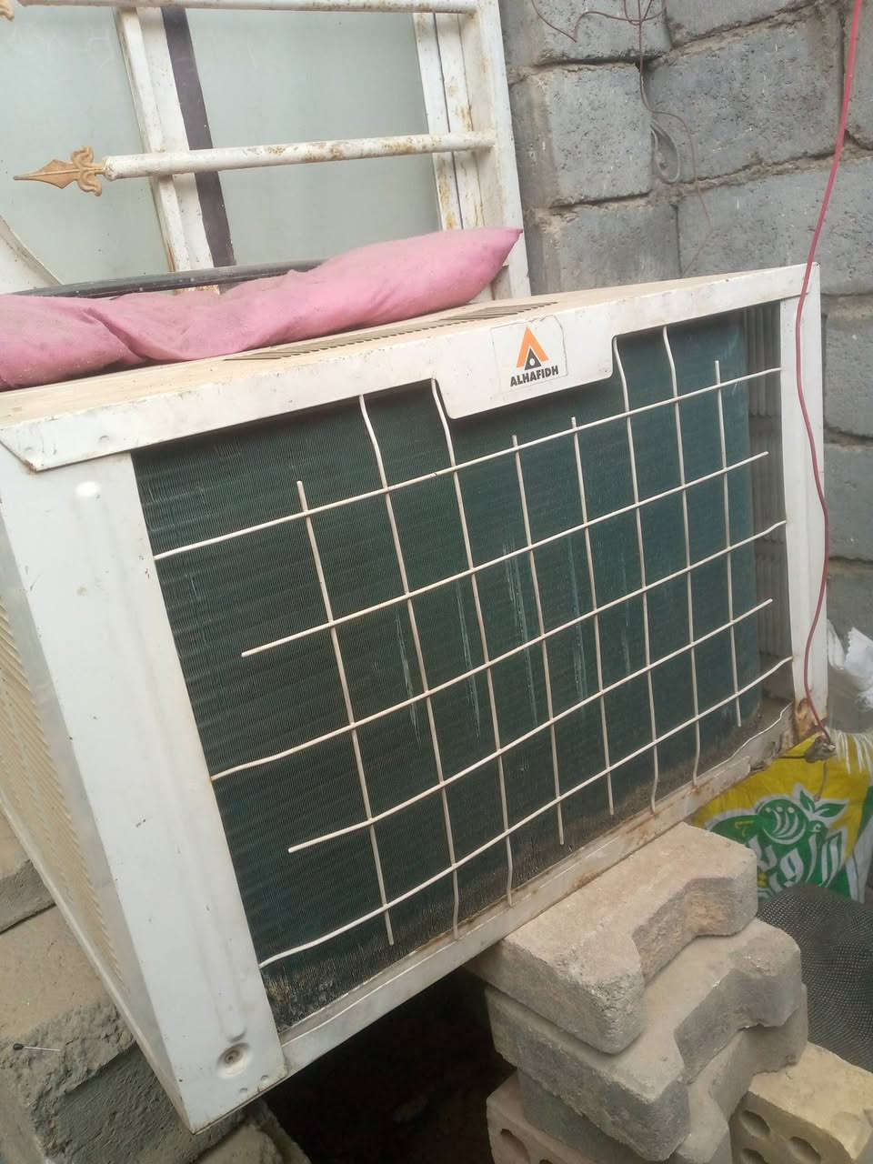 السلام عليكم مكيف للبيع شغال تبريد فول راوتري موكمريسر السعر 125وبي مجال بسيط العنوان بغداد ***********@***********
