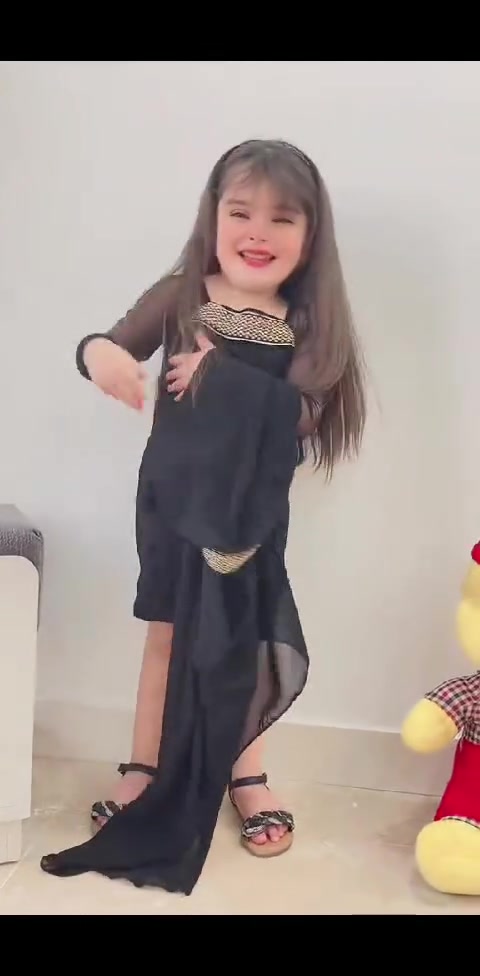 اناقة البنات مميزة دائما�. 
. 
. 
#الفيديو_مو_الية


**إذا كنت صاحب هذا الإعلان وتريد حذفه لأي سبب، رجاءا أرسل رسالة إلى الدعم الفني**
