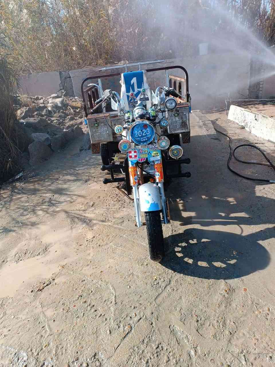 ستوته للبيع موديل 15محرك 26ستوته كفاله عامه 
السعر مليون ونص 
العنوان حله شارع ميه 
الرقم ***********
