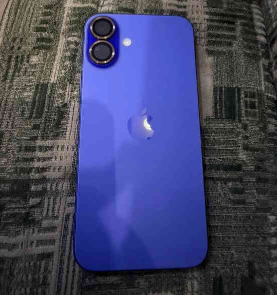 آيفون 16 بلاس لون ازرق
ذاكرة ١٢٨

بطاريه ١٠٠🔋

عدد دورات الشحن ٥٣🔋

جهاز نضافة 💯 مآبي ولا زلغ

جهاز مكفول من كلشي 

والجهاز ما مفتوح ابد 

وتاخذ الجهاز تروح تفحص وين ما تريد 

جهاز ويا كامل ملحقاته من كارتون وكيبل شحن 

مكاني بغداد حي تونس آفاق عربيه 

بسعر مليون وميه وخمسه وعشرين ١١٢٥

للاستفسار ***********
