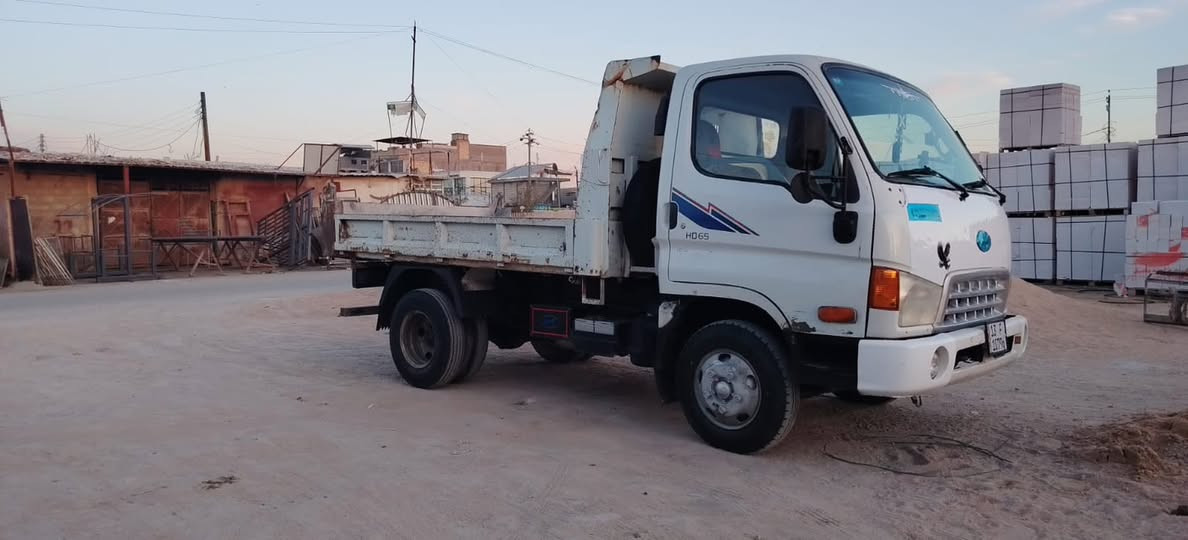 سلام عليكم 
كنتر هونداي للبيع موديل 11 
محرك4000سوبر وارد خليجي 
كفاله عامه من معجون او صبغ. 
مكاني بابل محاويل
***********
***********
