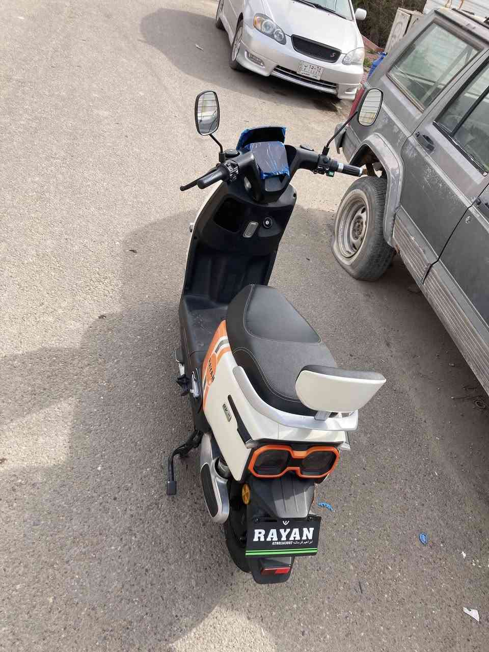 السلام عليكم دراجه شحن للبيع الريان ام عيون دراجه حلوه و نظيفه خير من الله شوفت عينكم دراجه حلووو استعمال اقل الشهرين ال دراجه خير من الله بطاريات سته كبارررر بيها نظام بارك الدراجه معروفه الريان ام عيون يعني معروفه شكد قويه 
سعرها 750 و بيها مجال 
مكاني قرب منتزه الزوراء 
للاستفسار *********** غير متواجد  ع الفيس
