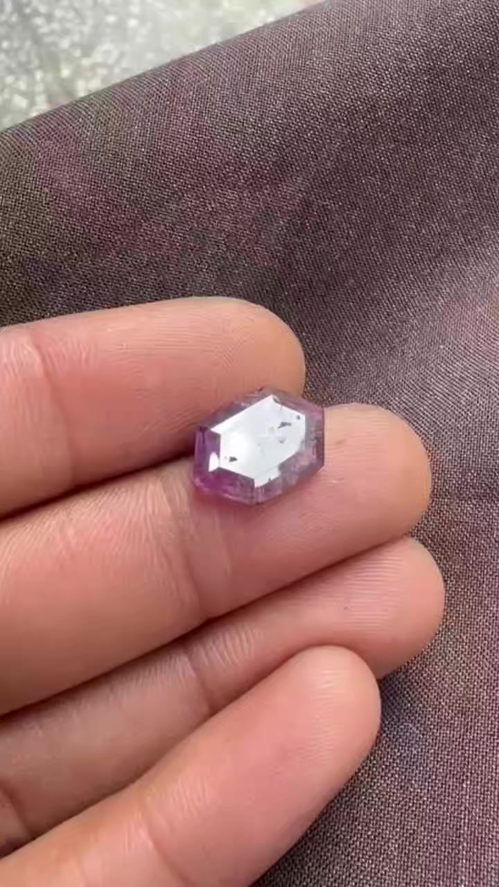 Origin kashmer tarapichi cutting 2 pic 3 crt one pic 3800 both


**إذا كنت صاحب هذا الإعلان وتريد حذفه لأي سبب، رجاءا أرسل رسالة إلى الدعم الفني**