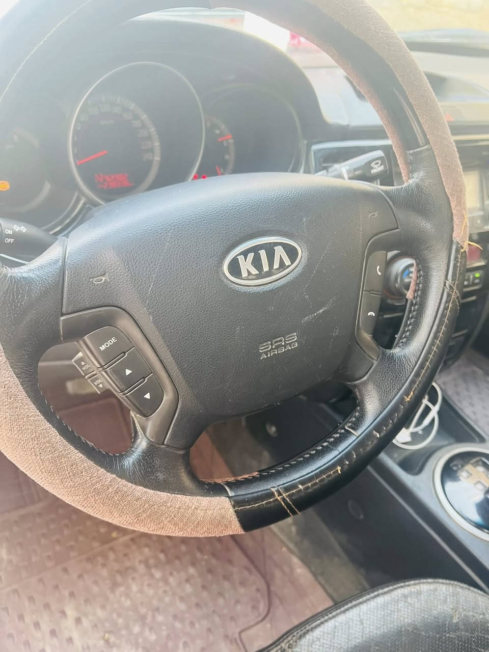 السلام عليكم اخوان اوبتيما موديل 2010 فوول المواصفات عدا البصمة فتحة سقف بانورما مري شفط وتحكم بالمري تحكم ستيرن دخول جديد ادوات ادوات متوأم اربيل دولي كصة جنطة فقط محرك 2000 غاز اصل خط واحد يعني انسه الصرف والدوانز وكير وحداية ع الشرط وتبريد تدفئة و تخم تاير وباتري جديد وويل كروم يدات كروم سيارة جاهزة على 24 حباية مكانها ديوانية السعر ب 47 وبيها مجال حگ الجية#بيع#فقط للتواصل
***********
