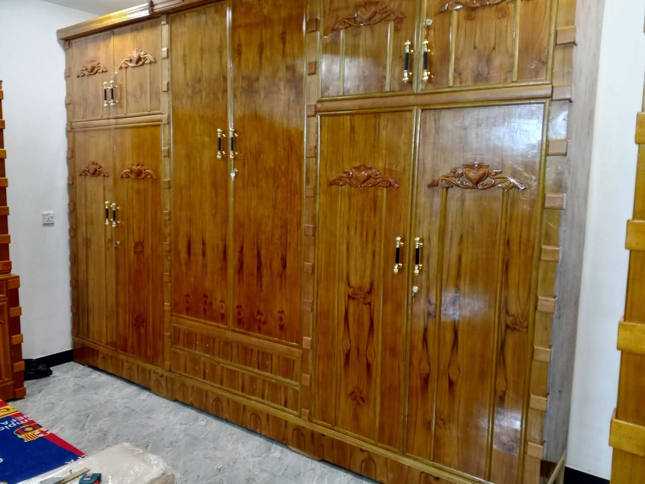 سلام عليكم من رخصت ادمن غرفه جديده ممستعمله  يعني محد نايم بيهاا صار أقل شهر من شديتهاا 
عنوان بغداد حسينيه الراشديه 
بس مالي علاقه لا بنقل ولا بفتح يعني تجي تفتحهاا بيدك وتنقلهاا بيدك
***********
