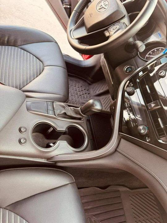 السلام عليكم كامري لبيع. او مراوس بتاهو حسب القناعه وارد امريكي موديل 2023 فول مواصفات حادث موضح بلمنشور وسونر بلمنشور سياره جديده ماشيه 50 بسمي تحويل ثاني يوم سنويه جديده رقم انكليزي محرك 2500 بانزين السعر 230 وبيهه مجال وماتلكه هيج سعر كامري بلسوك مكاني بغداد الكمالية شارع المصرف رقم الهاتف ***********
