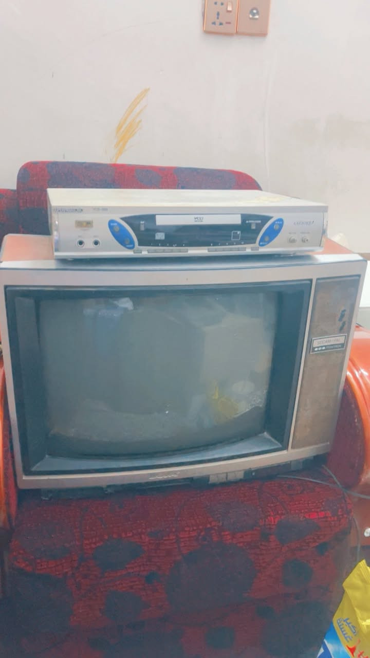 للبيع
ميز كلاسك نضيف جدآ بلا زجاج بس الميز 
+تلفزون عدد 2 شغالات + سيدي شغال السعر 125 الف مكان بغداد الكرخ يتوفر توصيل

سلاه مطبخ جيل الطيبين نوادر  النضافه 💯 ب💯 السعر 50 قفل ***********
