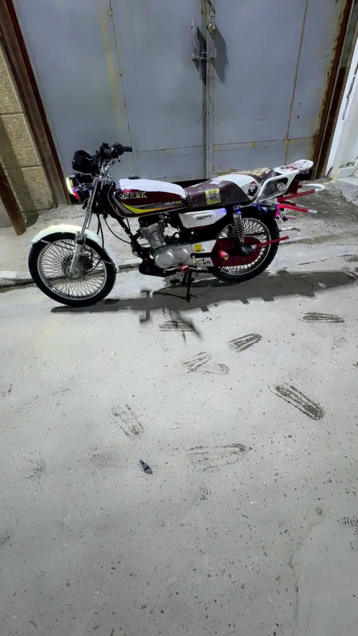 السلام عليكم دراجه تايكرللبيع موديل 2023 مكان بغداد شعب حي البساتين  التصال عله الرقم 
***********
