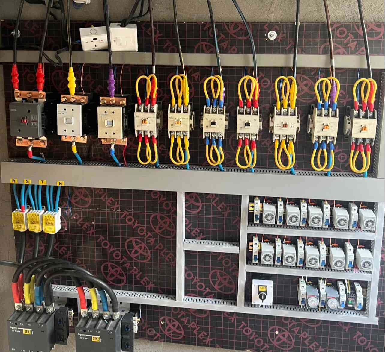 السلام عليكم 
موقع مولد للبيع 
 مجاز
حمل 365 حاليا  والصيف يصير 500 حمله 
صيف شتاء الجمع على 10 آلاف 
ماكو اي ارتباط في القائم مقام 
هذا اتفاق مع المنطقة 
التشغيل ثابت صيف شتاء 
الصيف ثابت من 
الساعه 11 لل ساعه 4 العصر 
ومن المغرب للساعه 4 الصبح ثابت هذا التشغيل والامبير  ب 10
الشتاء التشغيل من المغرب للساعه 12 بليل و الامبير على 10
 والمولد بي اجازه 
بي مولده وحده فقط

مكان الموقع ( ديالى الخالص القرى أطراف  الخالص )
سعره 185  ورقه قفل قفل / بدون عمله 
***********
