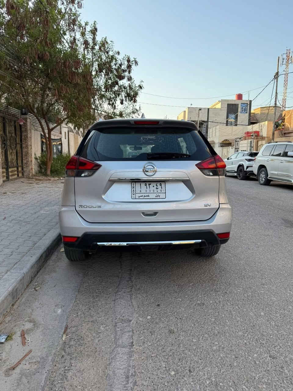 السلام عليكم
نيسان روك ٢٠١٨ للبيع

رقم بابل

فئة sv

٤ كامرات محيطية

رادار مانع اصطدام امامي

تبريد قطعتين

جنطة كهرباء

شاشة اندرويد اوتو  و ابل كاربلي

تدفئة كشنات و ستيرن

محرك ٢٥٠٠ تنفس طبيعي اقتصادي جدا

ماشية ١١٣ الف كيلومتر قابلة للزيادة

حادثها بنيد و و شوية جاملغ جهة الصدر  مصلح و مصبوغ

محرك كير مكفولات ما بيهن اي نقص او عيب

دواخلها نظيفة

بيها نواقص بسيطة لعدم التفرغ

سعر ١٣٠ و بيها مجال للشراي

***********
