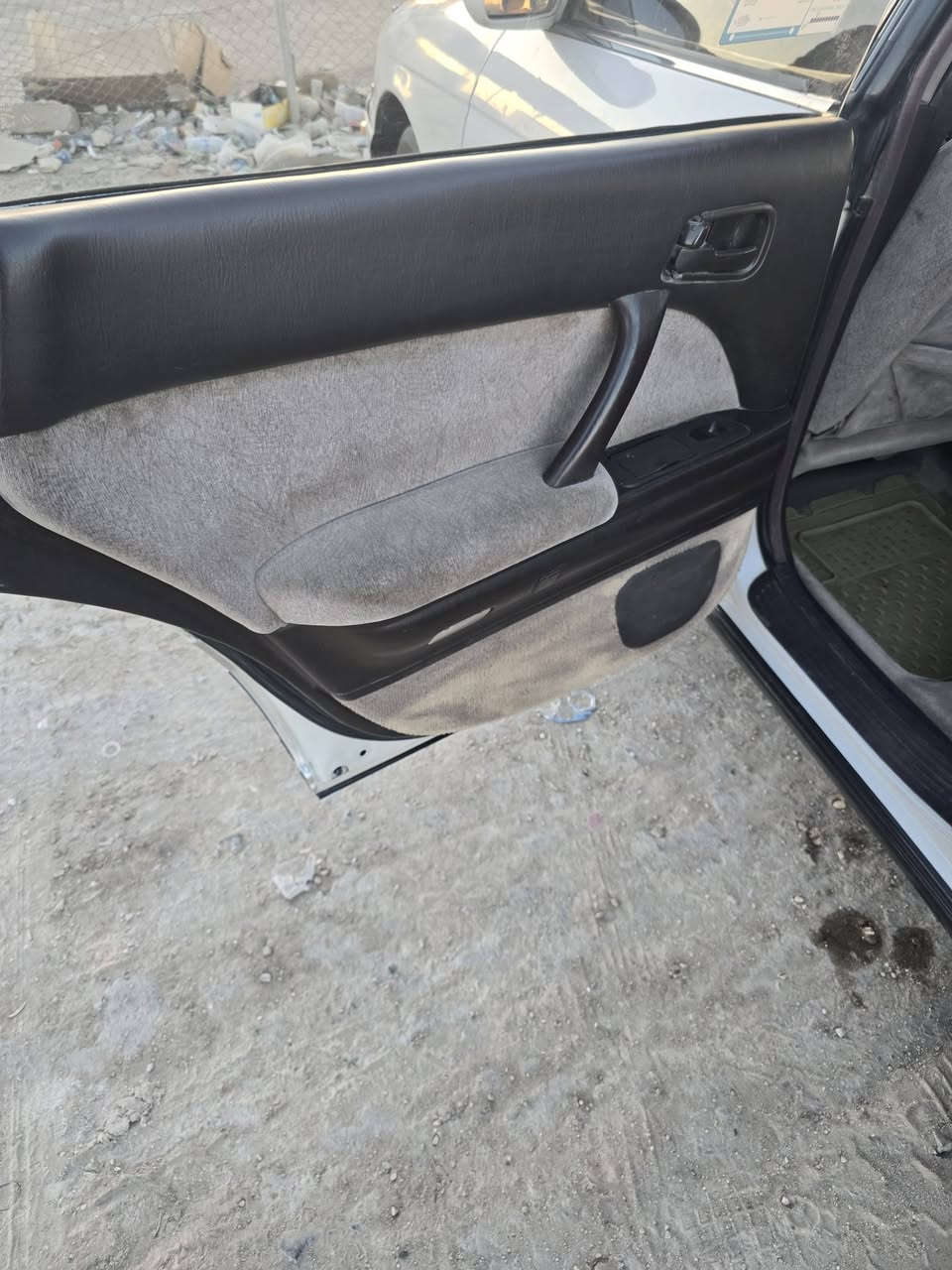 سلام عليكم لبيع موديل ٩٣ رقم ذيقار  مكفوله من الضربه والصبق 
حداديه جديده تخم تاير مكينه 3000 السعر ٥٥ وبيه مجال الناصريه البطحاء  ***********
