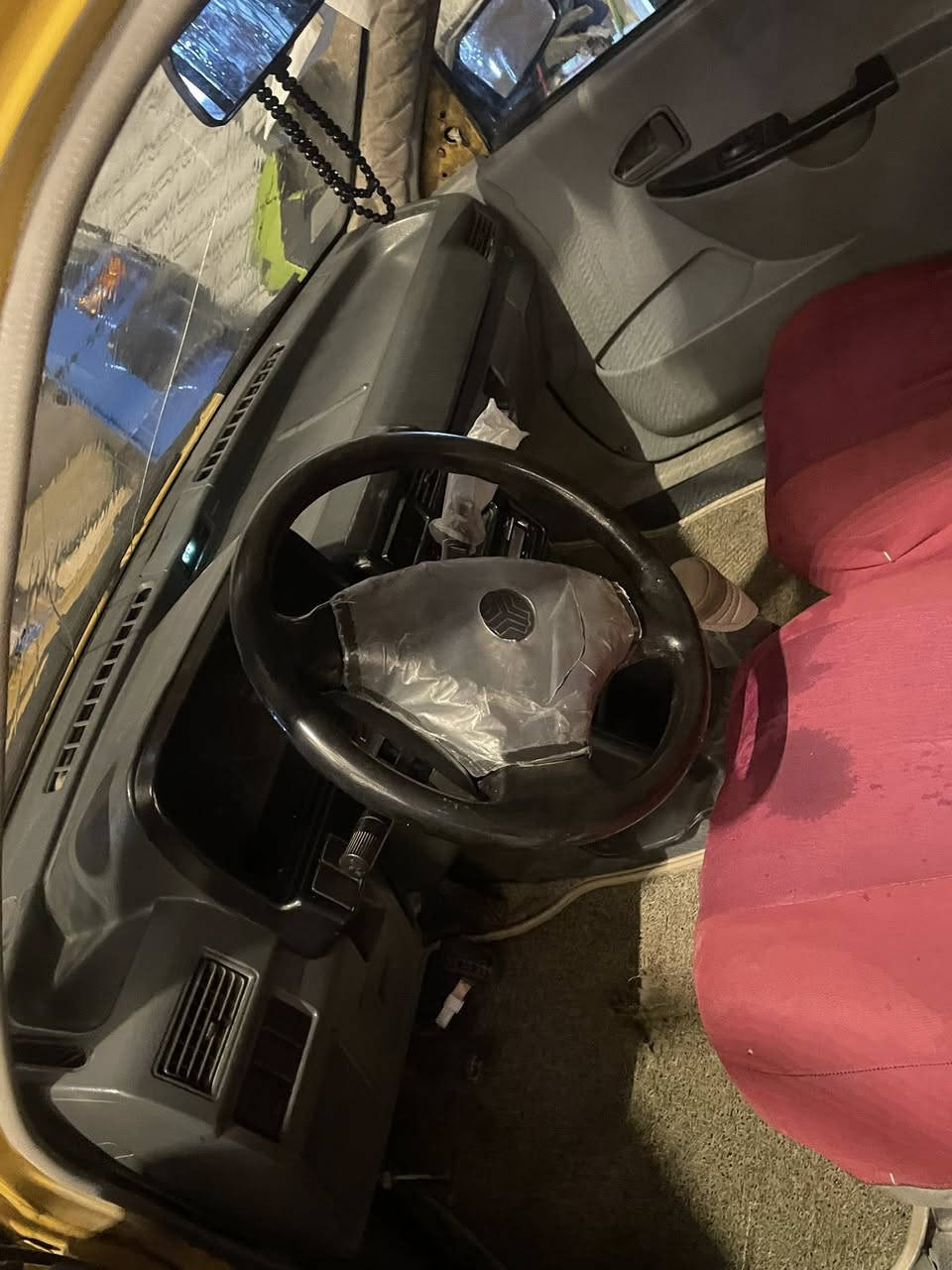 سلام عليكم سايبة للبيع مديل 2010 كلشي مابيها سعر 23 ورقه وبيها مجال الرقم الستفسار ***********
