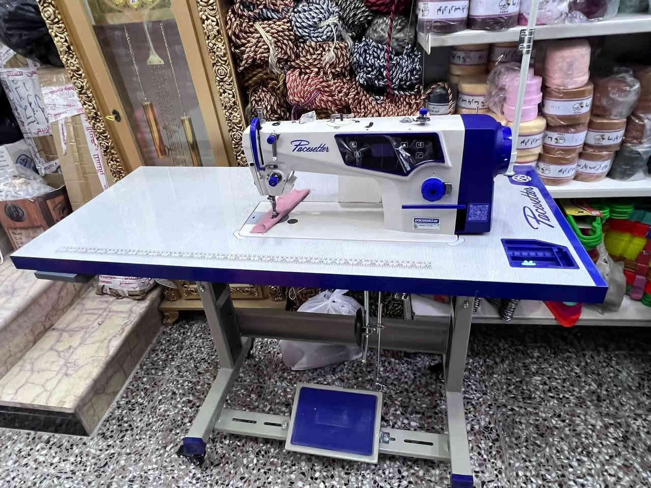 متوفر لدينا مكائن خياطه 🪡 
انواع المكائن: 

-  جاك F5
- باستبرذر 
- فراشه
- اوڤر

يوجد لدينا خدمة توصيل 🛵 داخل الرمادي سعر توصيل حسب منطقه الزبون 

للاستفسار على الرقم *********** متوفر واتساب 🟢⚪️

العنوان / الرمادي شارع الاورزدي قرب اسواق الاخرس محل ابو غسان للوازم الخياطه 🪡
