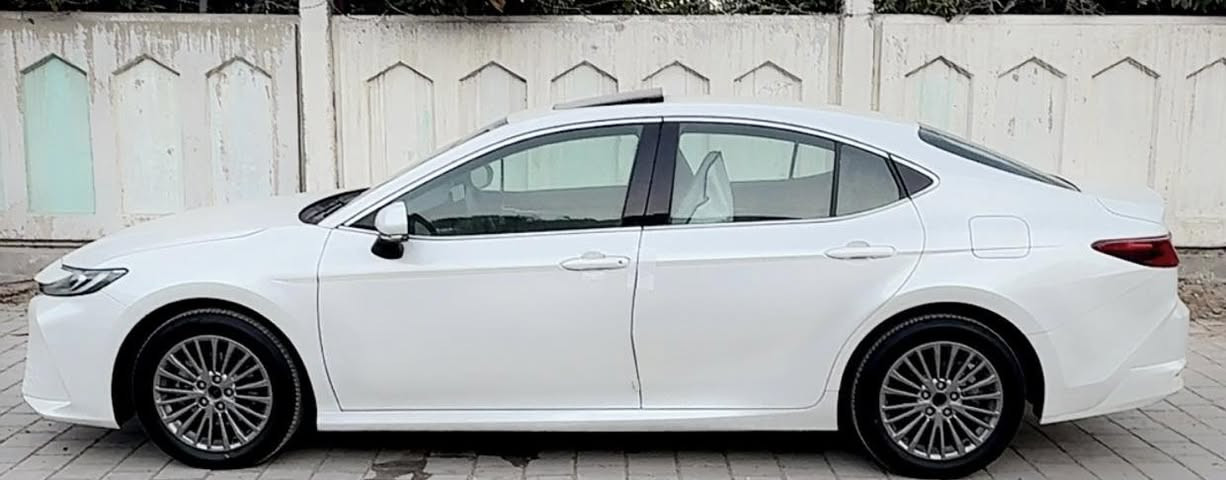 سلام عليكم
كامري 2025 كفاله عامه 

  تجميع صيني 

ماشيه زيرو 

فول موصفات  

فتحه 

رادار امامي 

كشنات جلد

رقم بغداد ابسمي

***********

***********
