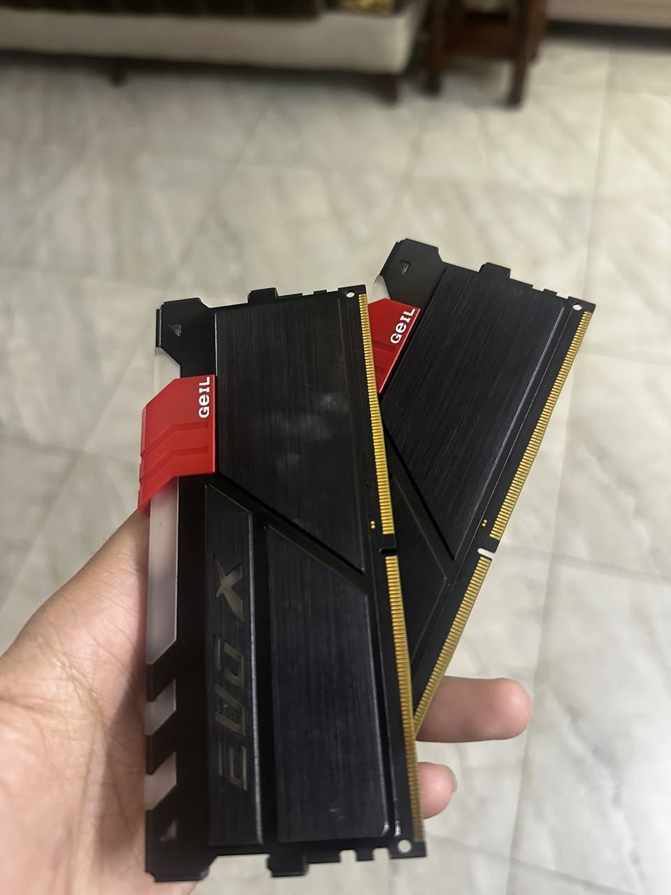 رامات من شركه gel 
8*2 ddr4 2400mhz  سعر 90
مكاني بغداد الحريه توصيل عندي فقط بالكرخ


**إذا كنت صاحب هذا الإعلان وتريد حذفه لأي سبب، رجاءا أرسل رسالة إلى الدعم الفني**