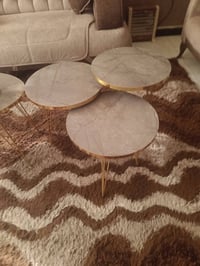 عندي ظبلات البيع مع ميز والسعر 25 والاتصال07739683100