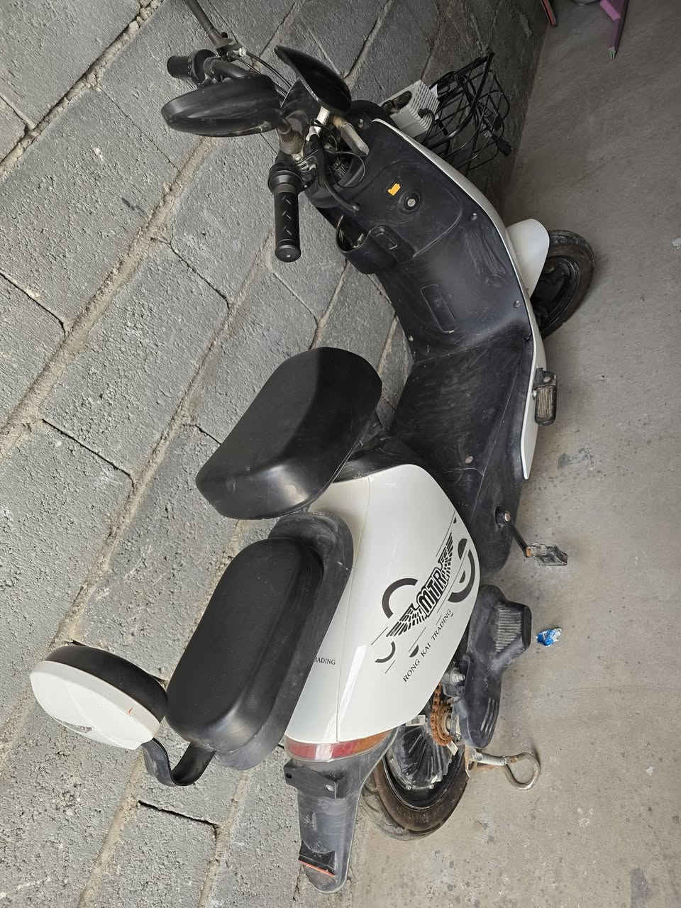 دراجة شحن جديدة
شاحن 
سويج ٢
المكان سيد الاوصياء


**إذا كنت صاحب هذا الإعلان وتريد حذفه لأي سبب، رجاءا أرسل رسالة إلى الدعم الفني**