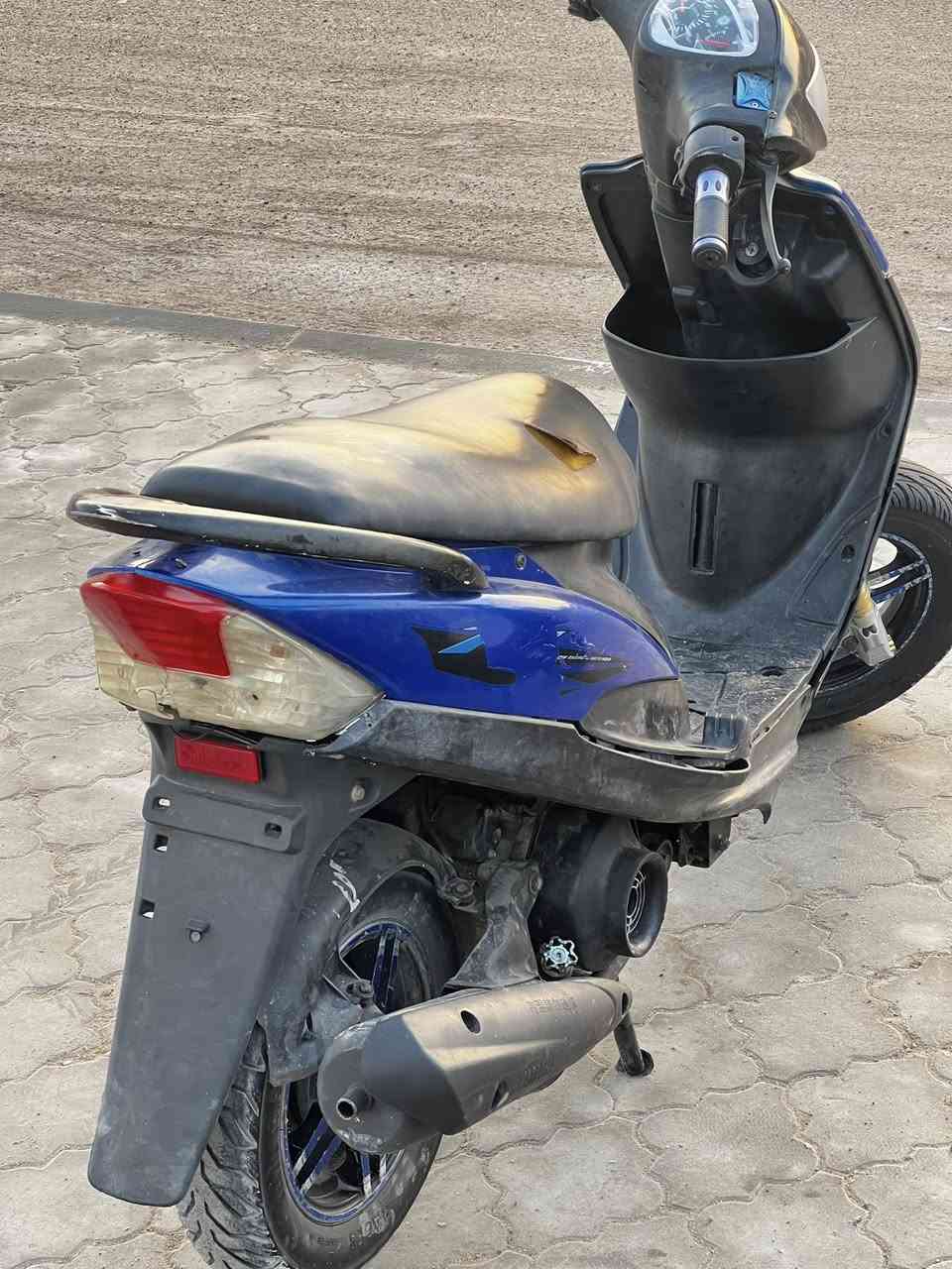 سلام عليكم ماكس عدله للبيع دراجه بلاد مفتوحه مره وحده بوشه بلاديه كهربائيات شغاله نقصها باتري بيها تزويد ويل كب ودبلات سعر 475 قفل 
البصرة/ شط العرب الجزيره.
هـ/***********
