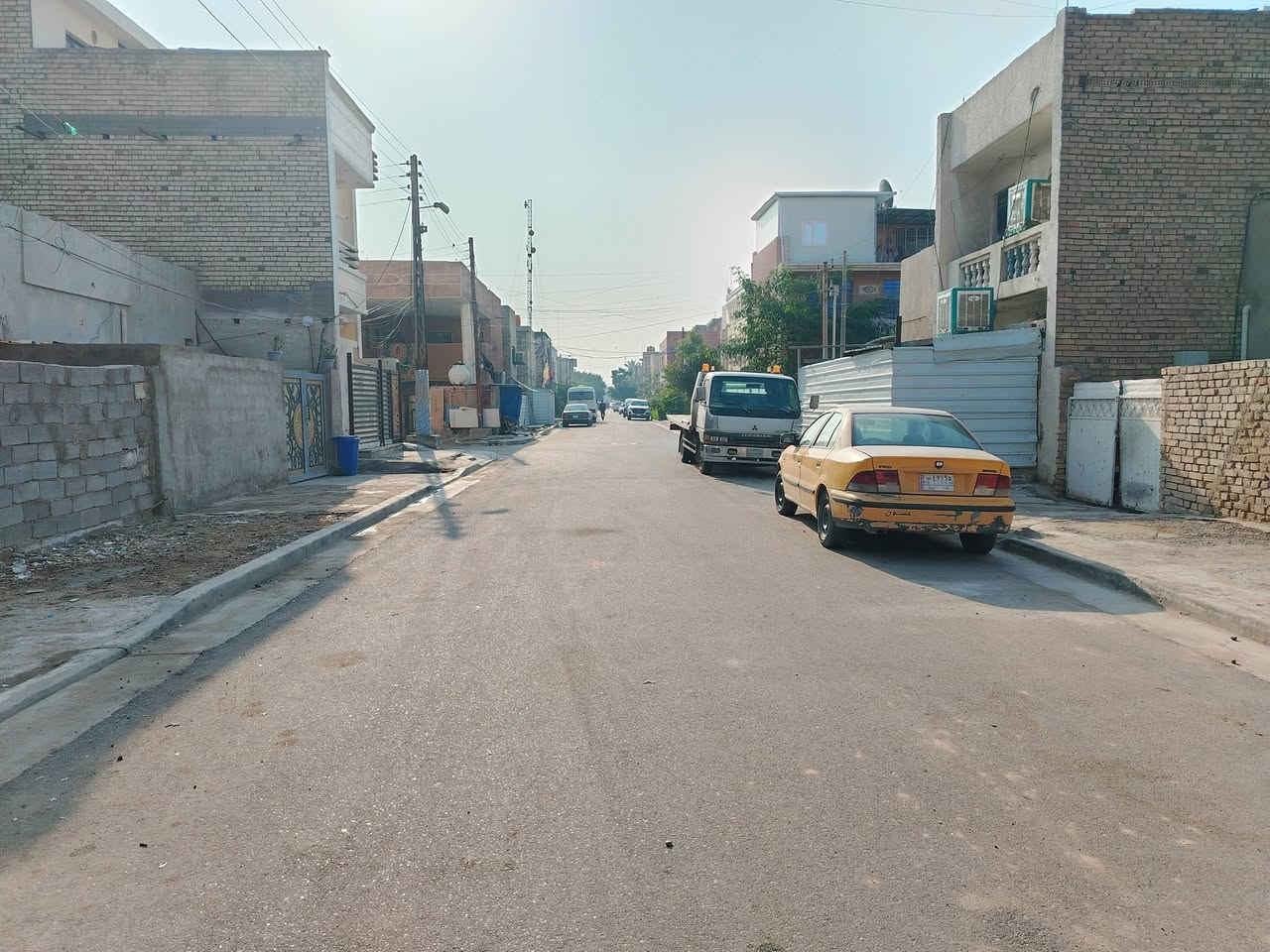 دار للبيع محلة ٨٠١ حي العامل.. مساحة ١٠٦ م.. واجهة ٨ م .. طابقين قديم عكادة.. الاتصال***********
