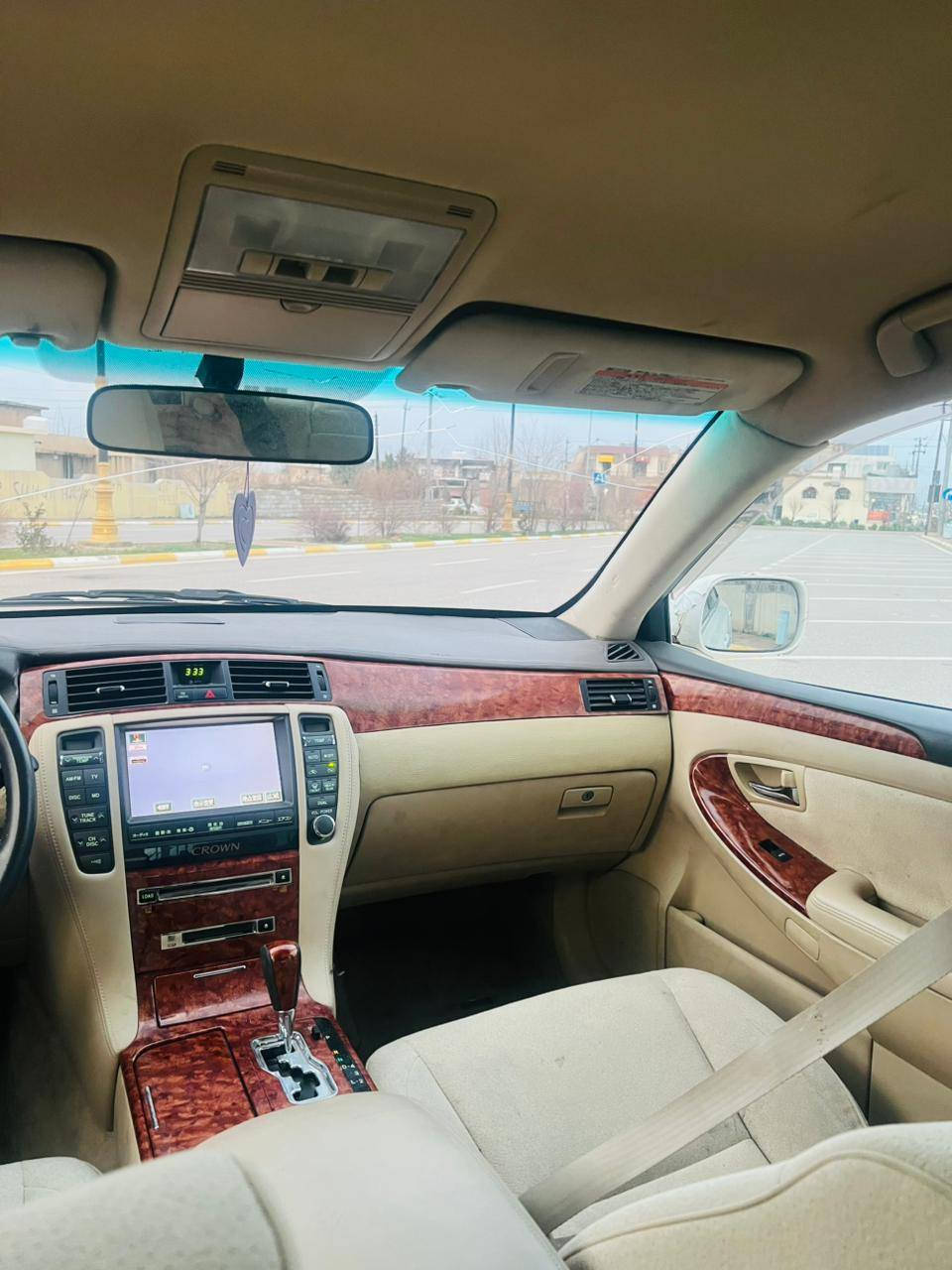 شاهینە مووس تازە داغل
لینەخوڕاو
مۆدێل 2005
بی بۆیاخ
ئاڵتون و زیوی بازاڕ 
مەکینە بچوک گێر بچوک
دووەدوگمە
شاشە و کامێرە 
ناو زەرد نەمبەر وەن 
سەیارەکە کامل مەسرەفە  
هیچ سارد و چاڵ و شوختی نیە   
63گەڵاو مەجالیکی کەم 
***********
***********
شوێن هەڵەبجەی تازا
