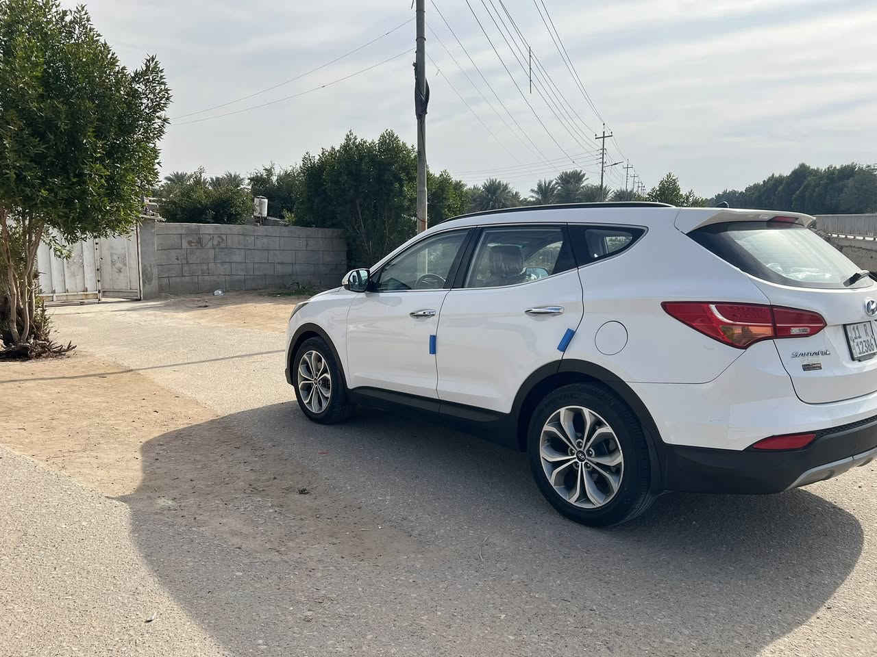 🤲
اللهم صل على محمد وال محمد 

سنتافي موديل ١٥ 
خليجي فول مواصفات ١/١
رقم بغداد دولي 
مكفوله من الصبغ والفتح والتبديل 
مكينه سته سلندر مبدل كازكيت فقط والباقي كفاله 
سبعه راكب 
ماشيه ١٦٠ كيلو 
تخم تاير جديد صار شهر 
حداده جديده 
السعر ١٨٠ وبيه مجال 
بصره ***********
