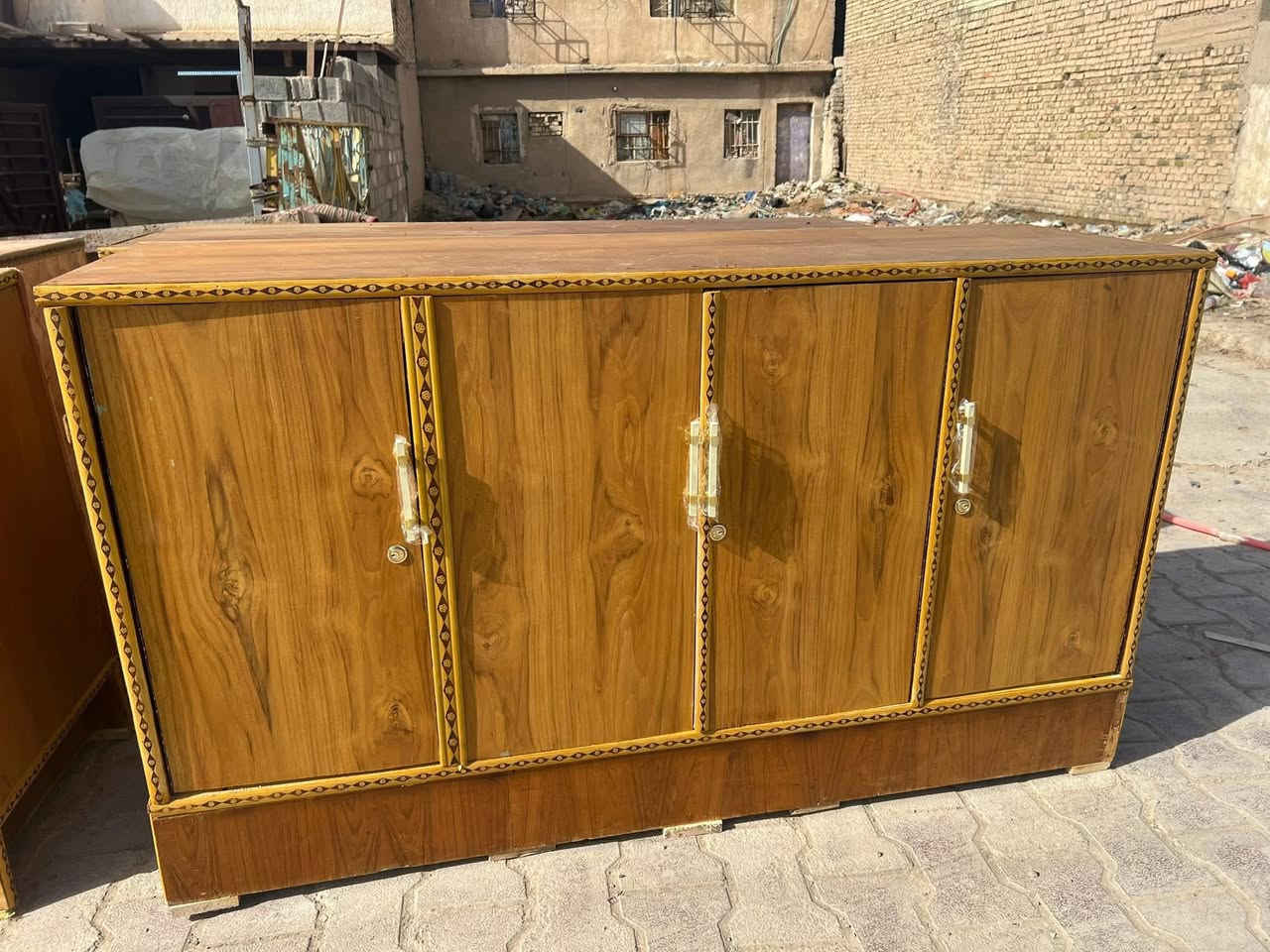 السلام عليكم السعر البوفيه 65
يم ابو فلاح النجار العنوان النهروان شارع المستشفى مقابيل المستشفي الباب بل باب(***********)
