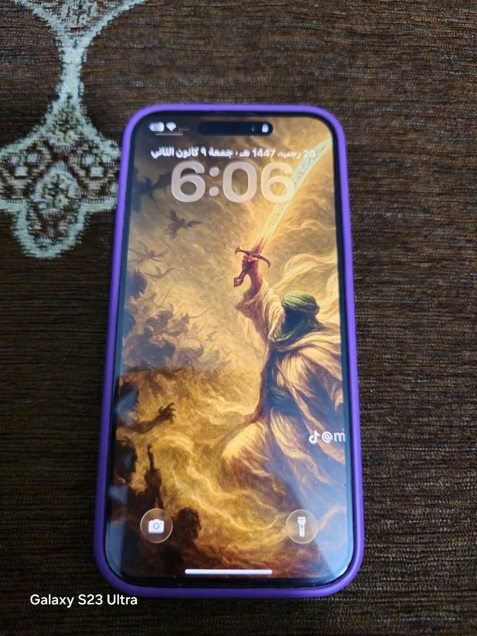 السلام عليكم ايفون 14برو ماكس ذاكرة 128 شرق اوسط كارتونة موجودة بطارية 85 الجهاز جدا نظيف ويا كفر وشاشة ضد الكسر وحماية مال كامرات السعر 850وبي مجال رقمي ***********
