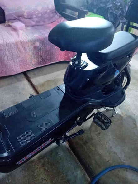 سلام عليكم دراجة موديل 2025 سودة كامل مواصفات زيرو شرط بطاريات جديدة جداً نوع مضلع يعني جودة و العمر طويل حجم 12 السعر 350 الف اذا السعر ما عجبك لا تكسر بحلال العالم مكاني صلاح الدين الحاتمية البحسان الرقم ***********
