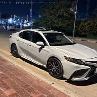 للبيع كامري 2023 وارد امريكي  فئه se بلاص فول مواصفات ما عدا البصمه   ...
