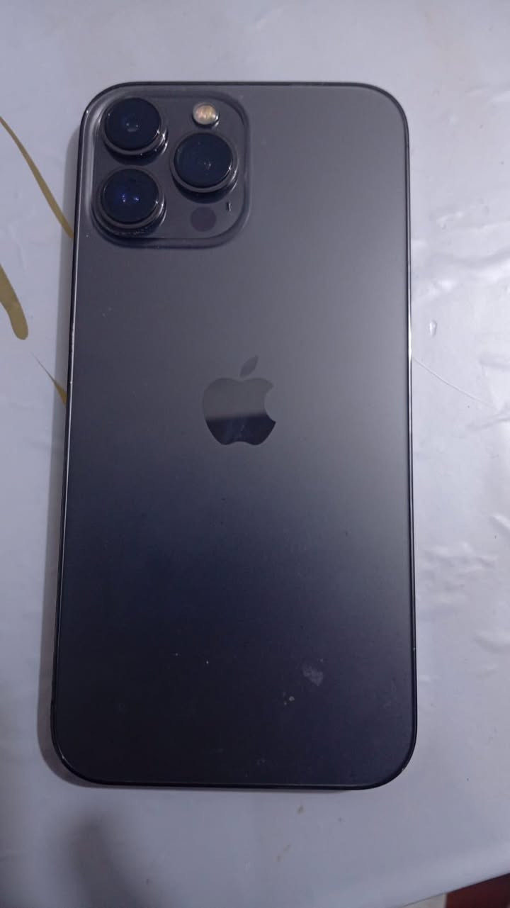 ايفون 13 برو ماكس وتر بطاريه 84 بي كسر خفيف بالشاشه ممأثر عالمس ولا عالفيس ايدي بـ575 
***********
