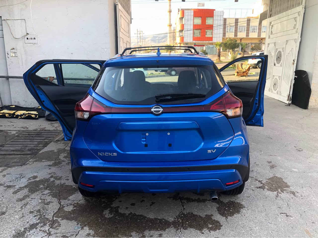 نيسان كيكس 2024Svماشية 13الف ضرر قطعتين فقط بدون دواخل سعر 118كورك واتساب *********** أربيل, العراق
