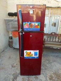 ثلاجه ام دولفين نضيفه جدآ 12 قدم  تجميد فول مكاني بغداد الراشديه 07874...