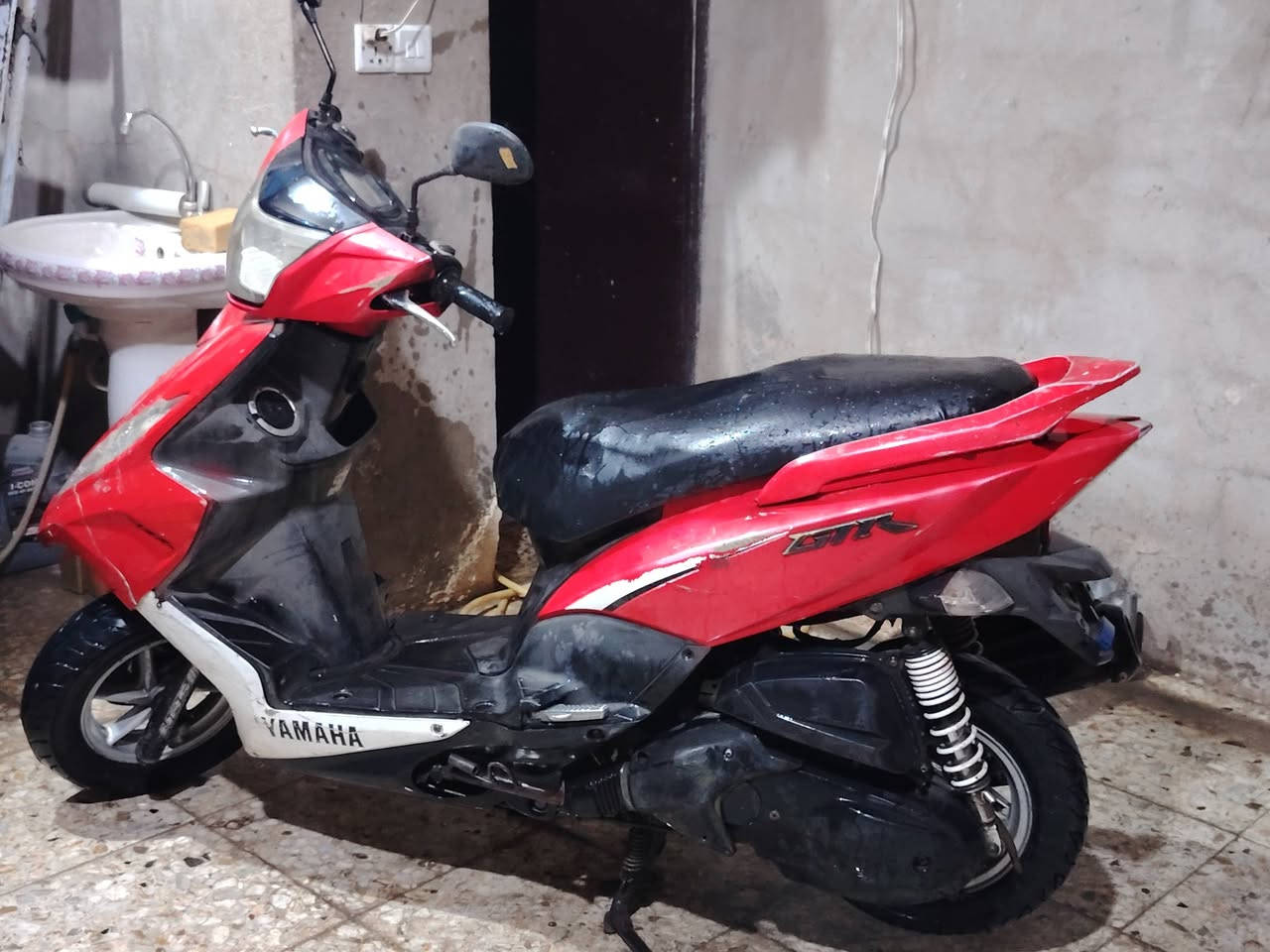 السلام علیکم
دراجه 2014 GTRبیها ضرر بالكفر الكدام والمكينه مفتوحه والباقي كله مکفول رایدها ب500 رقمي للتواصل ***********
